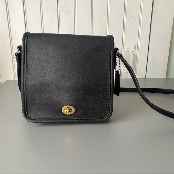Coach Vintage Companion Flap 9076 Small Crossbody Shoulder Bag - Black/Brass - Picture 1 of 12